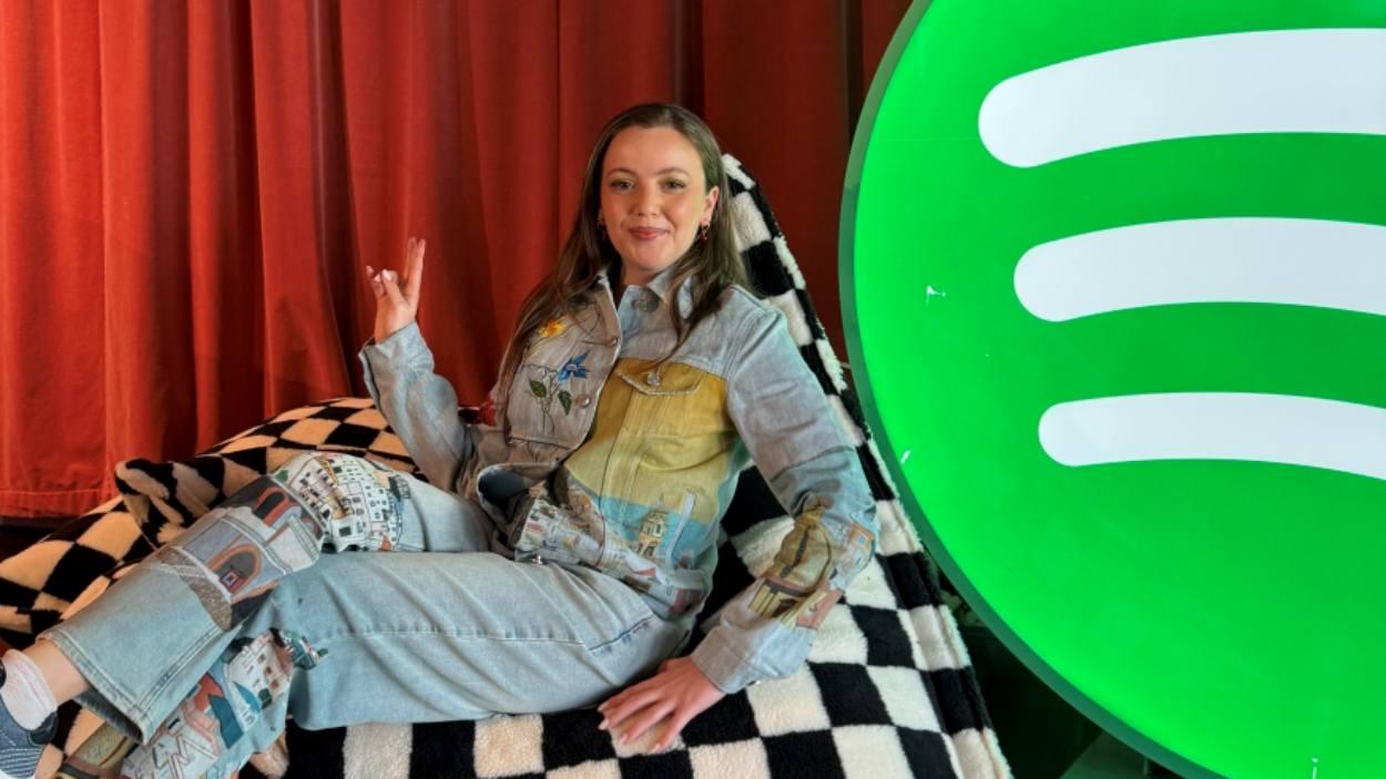 Asha en los estudios de Spotify en Estocolmo (RTVE)