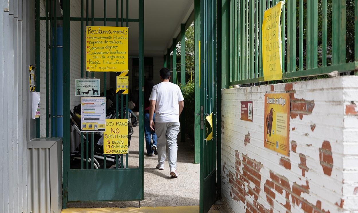 Las educadores de 0 3 años, llamadas a la huelga. EP