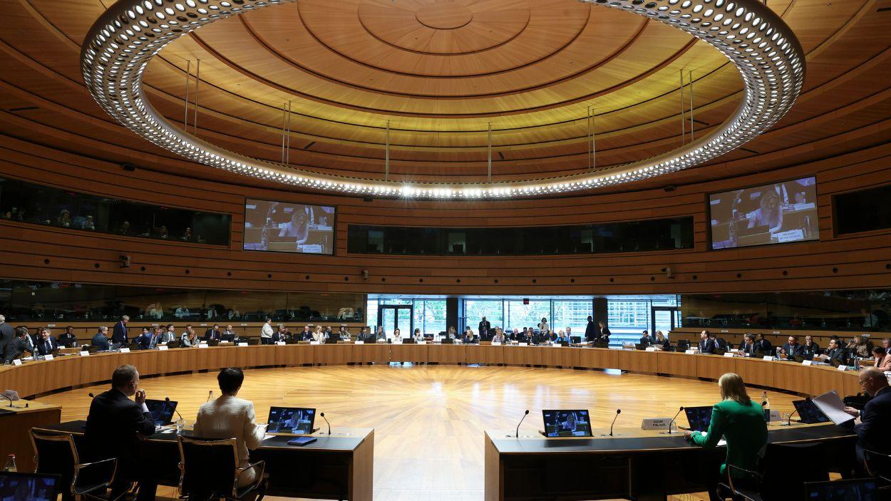 Mesa del Consejo de Asuntos Exteriores (CAE) que se celebra en Luxemburgo. EP.