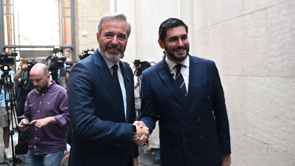 El líder de Vox en Aragón, Alejandro Nolasco, y el presidente de Aragón, Jorge Azcón. EP.