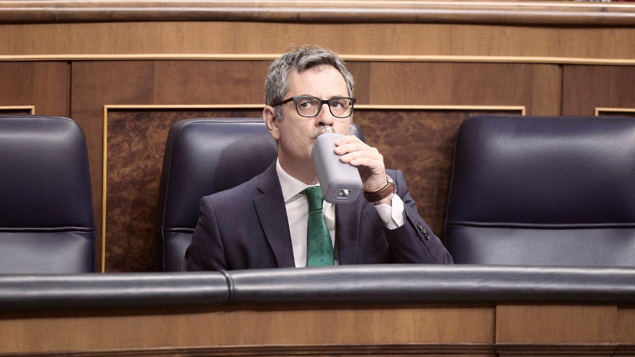 El ministro de la Presidencia, Félix Bolaños, durante una sesión plenaria en el Congreso. EP.