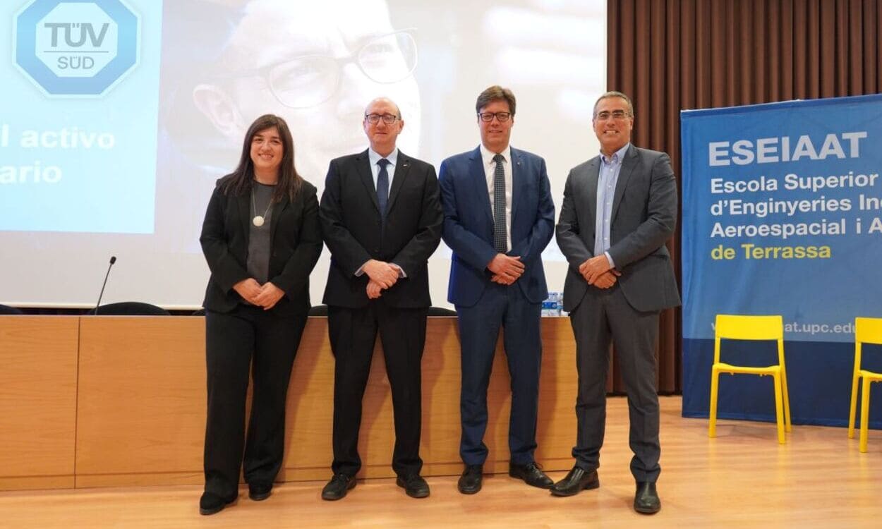 De izquierda a derecha: Marta Gangolells, Jordi Voltas, Xavier Roca y Josep Mª Arnau. SERVIMEDIA