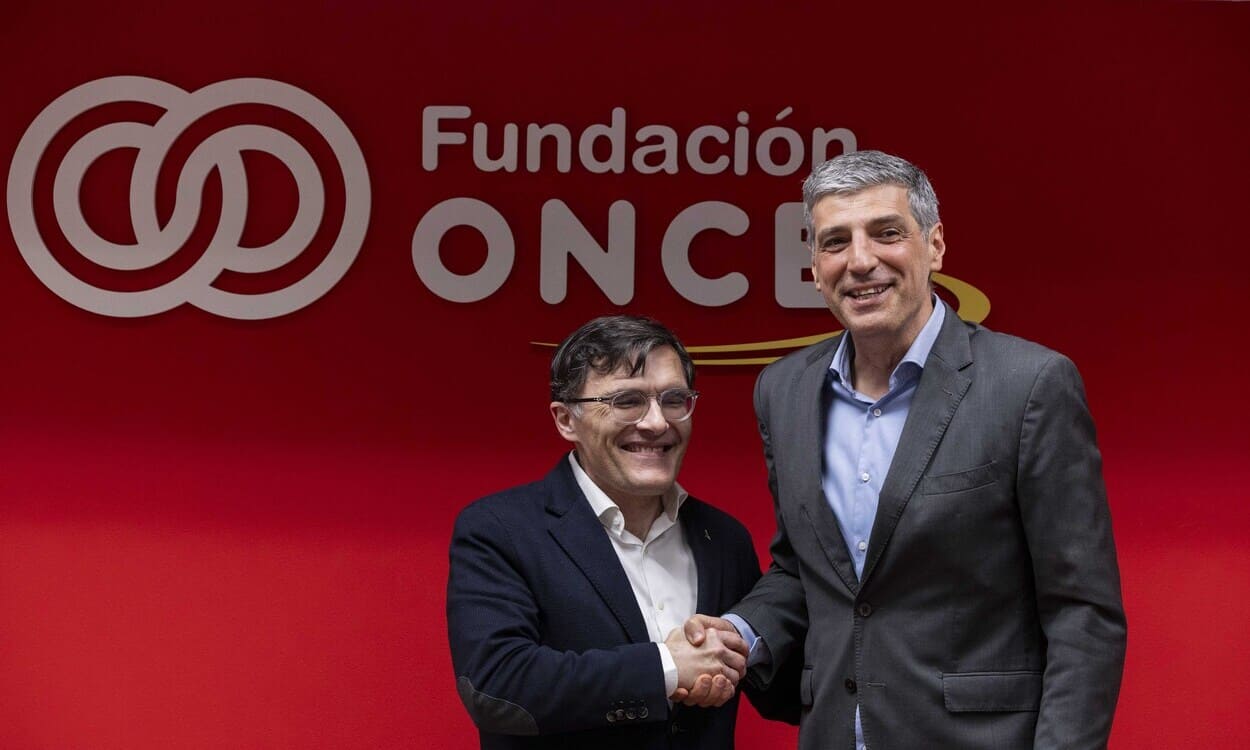 Banco Santander y ONCE llegan a un acuerdo para mejorar la inclusión financiera y laboral de las personas con discapacidad. BANCO SANTANDER