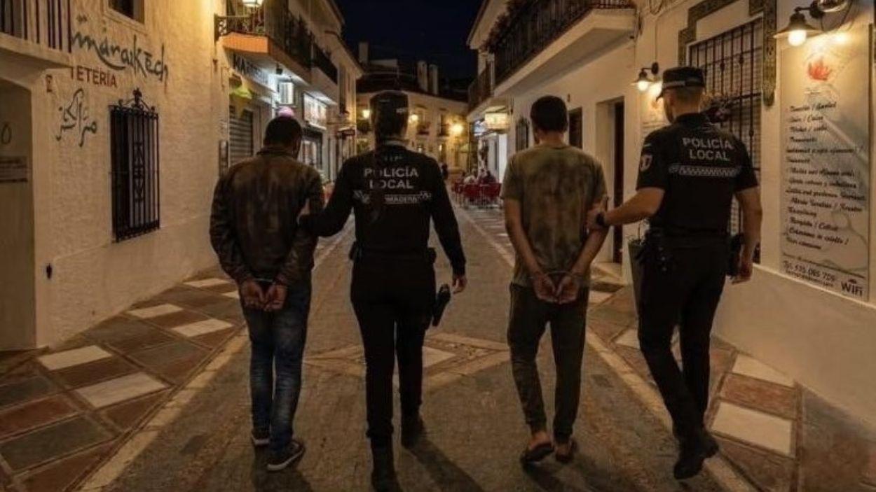 Imagen creada por IA y difundida por el Ayuntamiento de Benalmádena. 