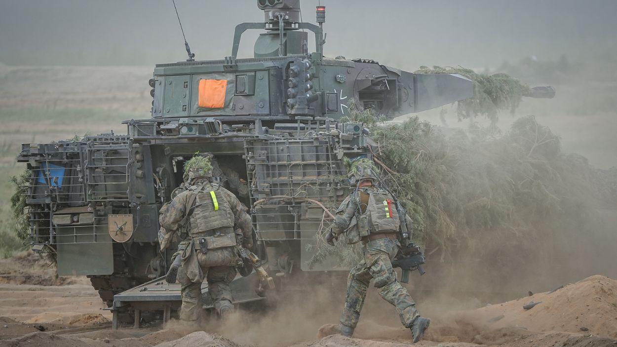 Imagen de recurso de varios soldados de la OTAN durante unas maniobras. EP/Archivo.