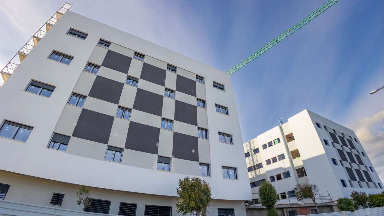 Imagen de archivo de varios bloques de viviendas de nueva construcción. EP.