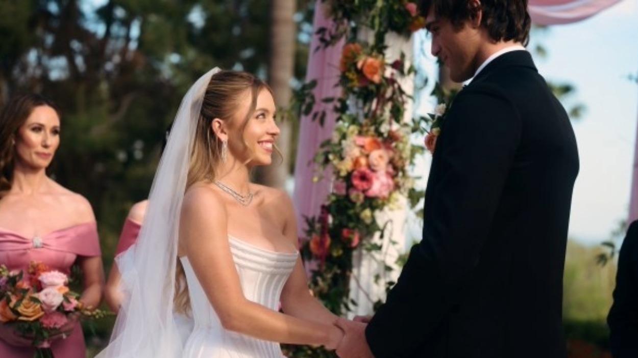 Jacob Elordi y Sydney Sweeney en una escena del último capítulo de 'Euphoria' en la temporada 3.