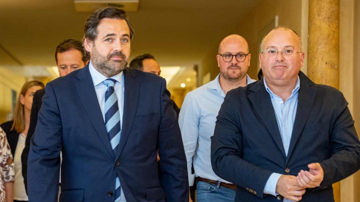 El líder del PP de Castilla La Mancha, Paco Núñez, junto a Miguel Tellado. PP CLM