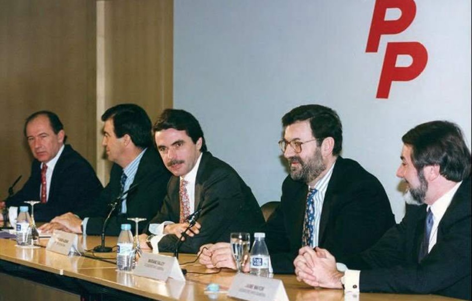 José María Aznar, Mariano Rajoy y Mayor Oreja José María Aznar, Mariano Rajoy y Mayor Oreja