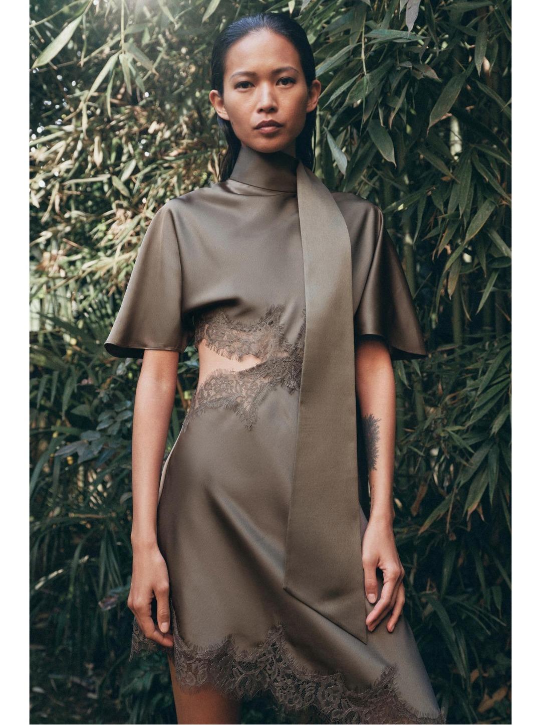 VESTIDO SATINADO ENCAJE 