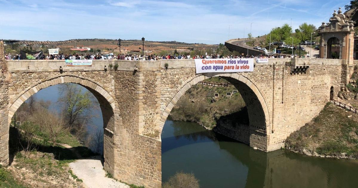 El Gobierno de Page avisa al Levante: “El futuro pasa por la desalación ...