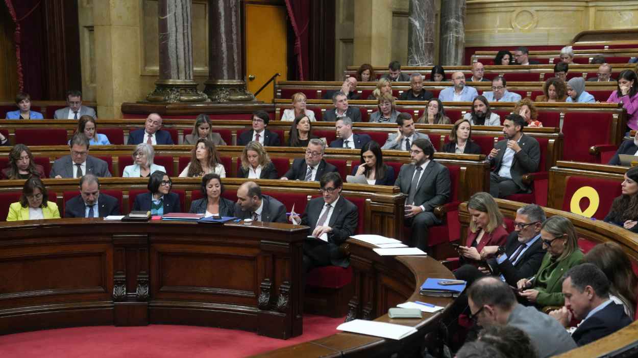 Pleno del Parlament del 15 de abril de 2026. David Zorrakino / EP