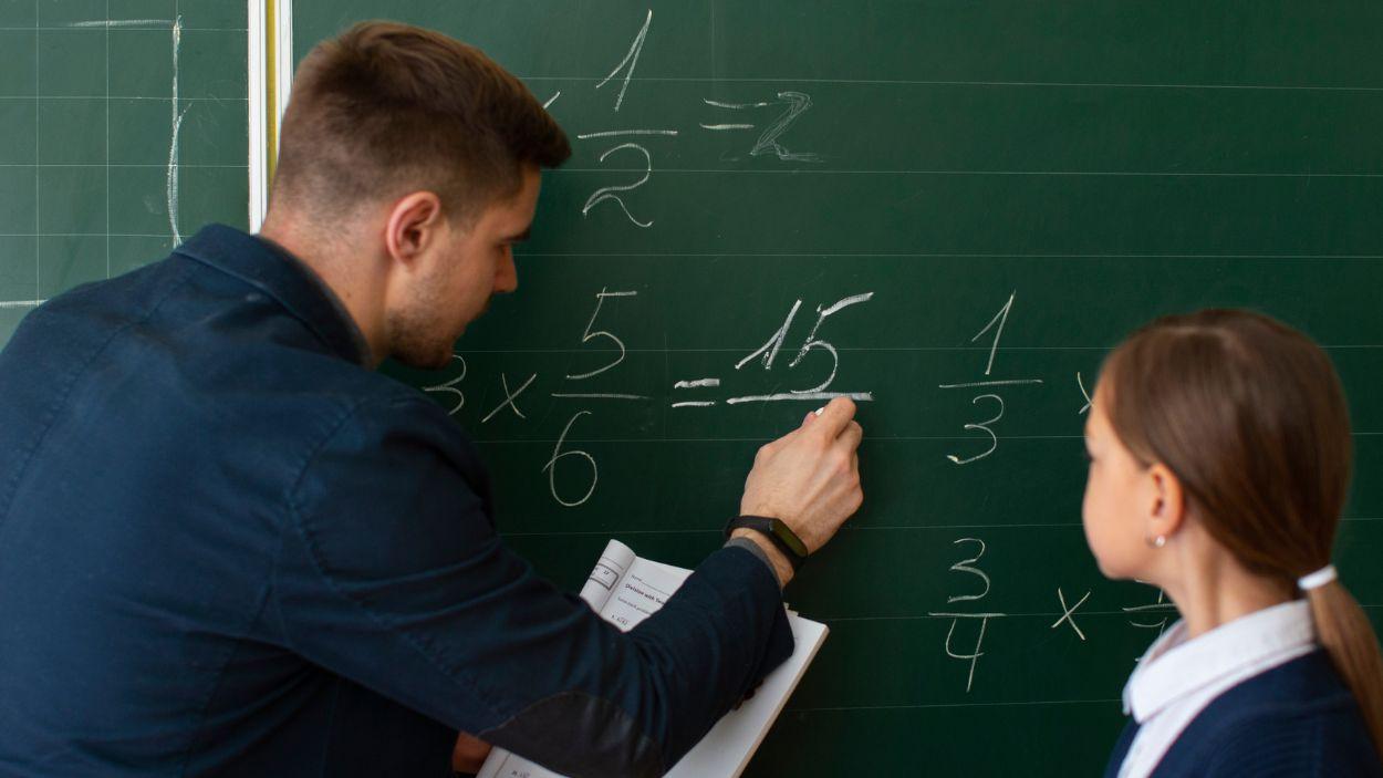 ¿De qué sirve aprender a hacer raíces cuadradas Freepik