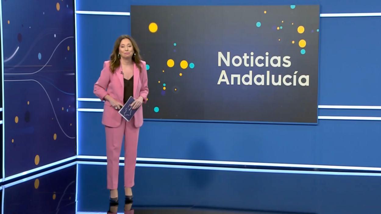 Lola Domínguez, presentadora de 'Noticias Andalucía' en RTVE