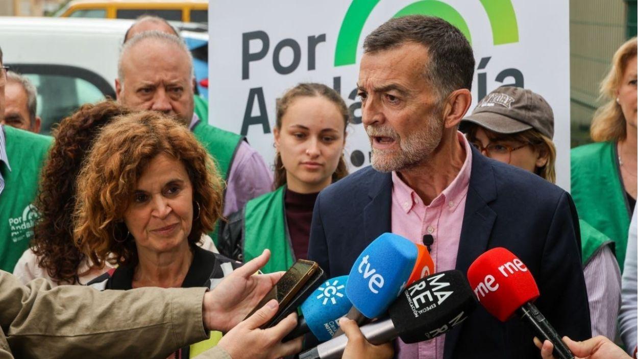 El candidato de la coalición Por Andalucía a la Presidencia de la Junta, Antonio Maíllo, en su visita a Algeciras (Cádiz) / Por Andalucía