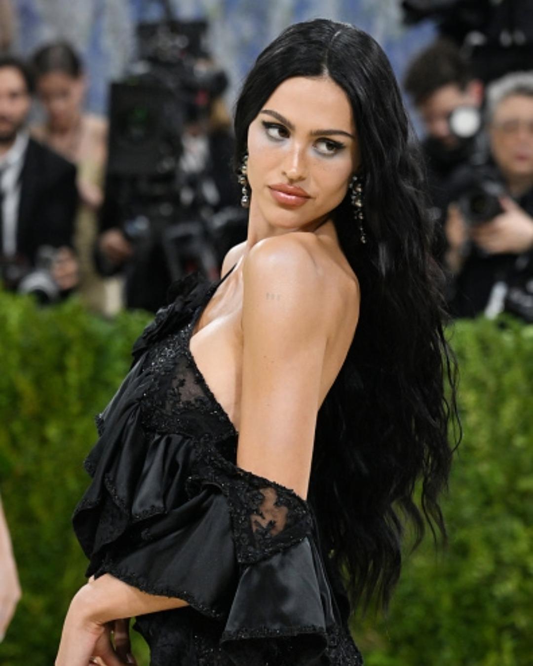 Amelia Gray en la Met Gala 2026