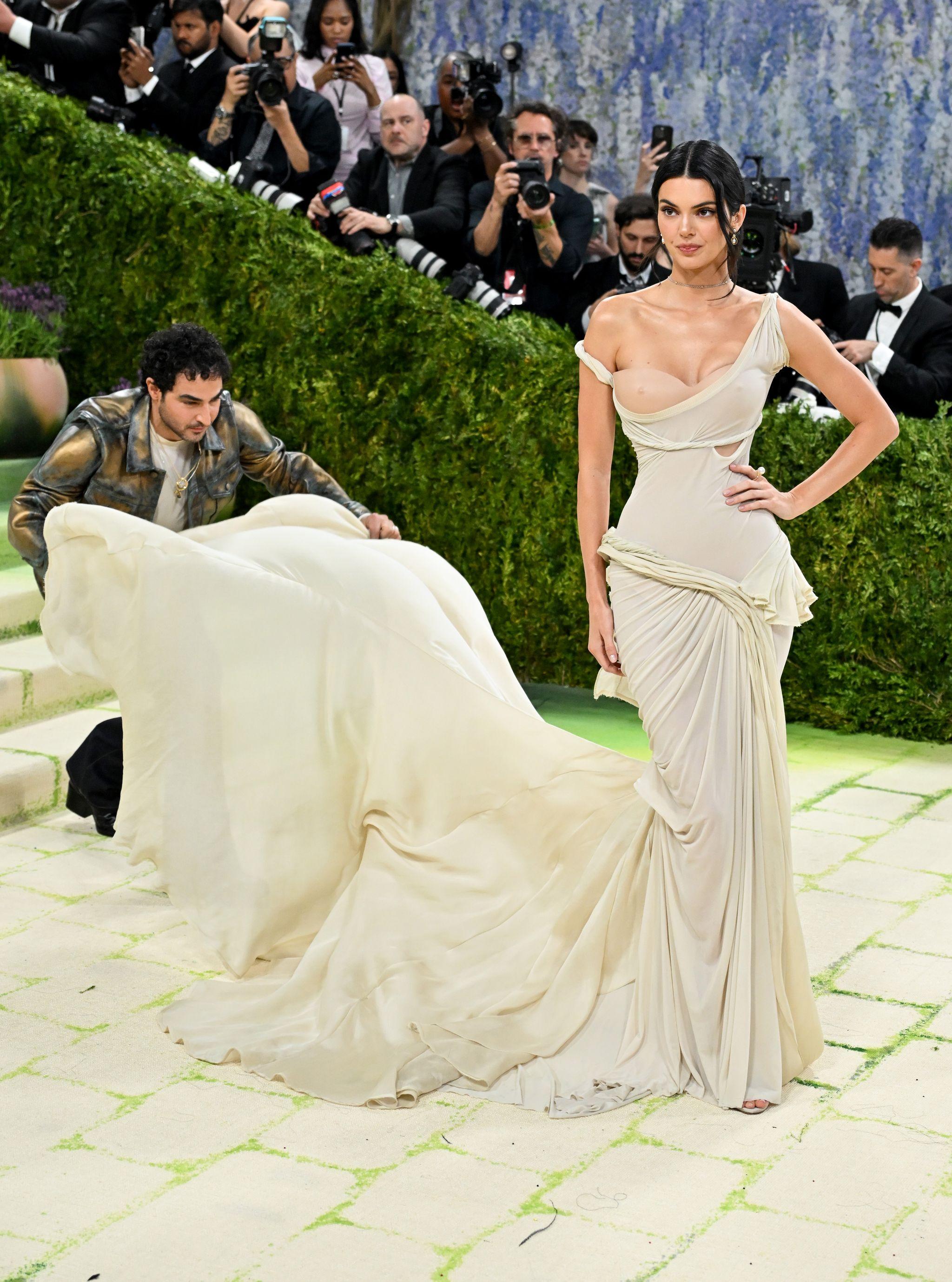 Kendall Jenner GapStudio por Zac Posen