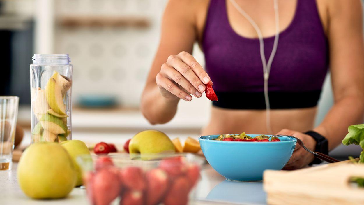 Este es el motivo por el que acabas comiendo peor y mal al hacer una dieta estricta