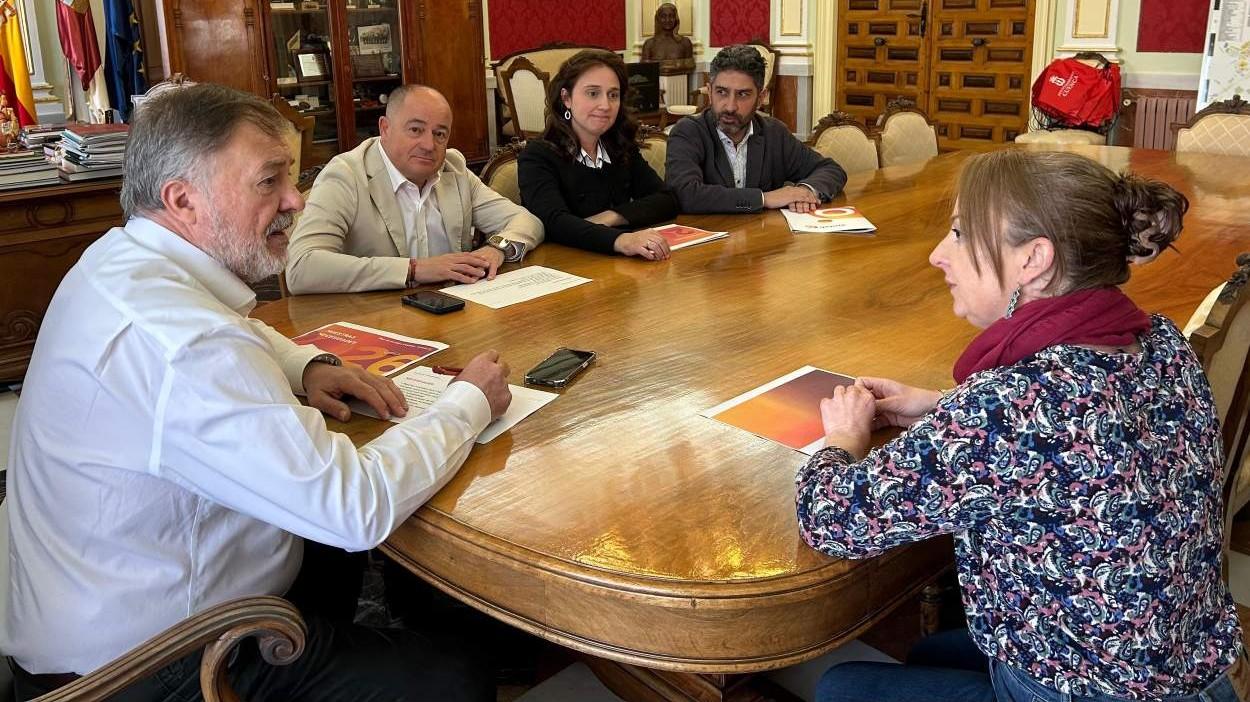 Reunión de amiab en Cuenca. Ayuntamiento de Cuenca