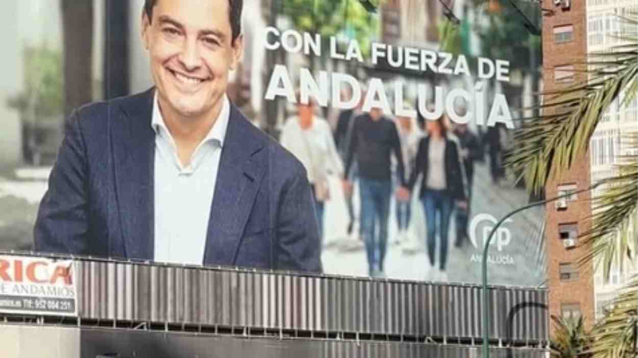 Una inmensa lona electoral provoca un intenso debate