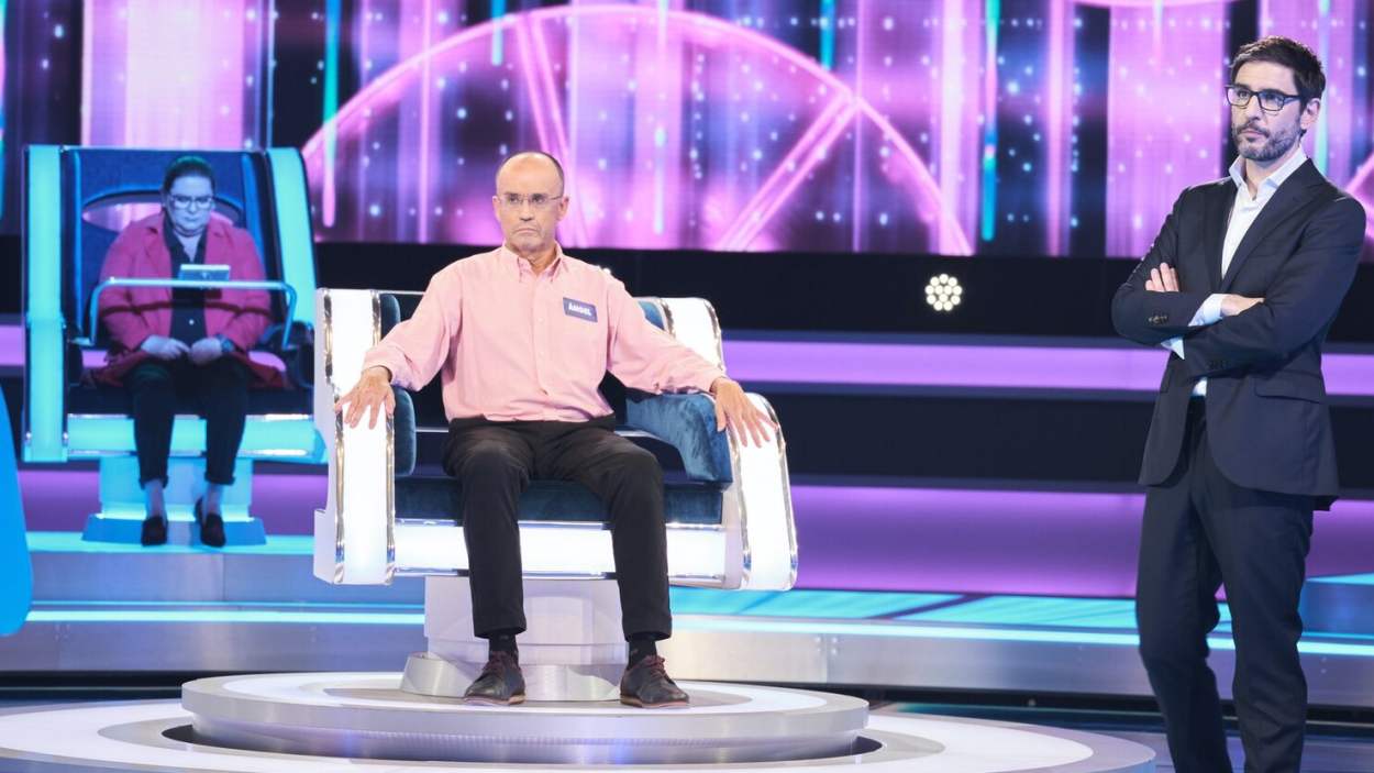 Imagen de 'El círculo de los famosos' con Juanra Bonet (ATRESMEDIA)