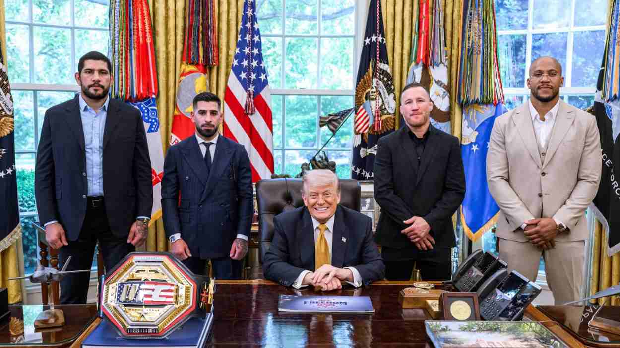 Las inesperadas palabras de Topuria sobre Trump durante su visita a la Casa Blanca. EP