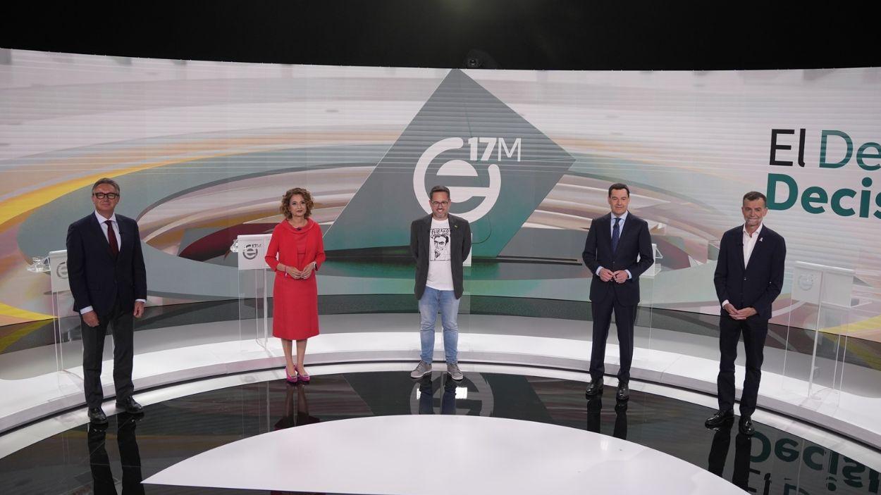 Candidatos a las elecciones andaluzas del 17 de mayo en el debate de Canal Su de izquierda a derecha: Manuel Gavira (Vox), María Jesús Montero (PSOE-A), José Ignacio García (Adelante Andalucía), Moreno Bonilla (PP), Antonio Maíllo (Por Andalucía) / EP