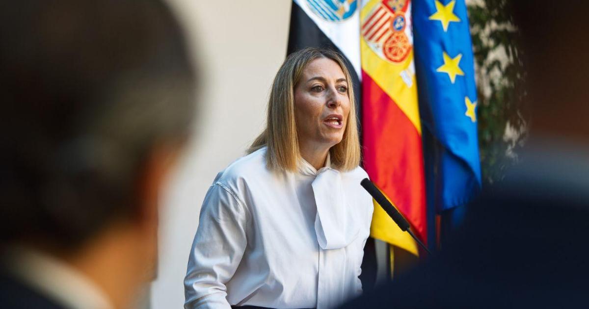 El Gobierno de Guardiola aprueba una declaración institucional contra la LGTBIfobia sin el apoyo de Vox