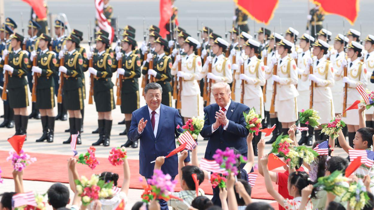  El presidente chino Xi Jinping ofrece una ceremonia de bienvenida al presidente estadounidense Donald Trump. EP.