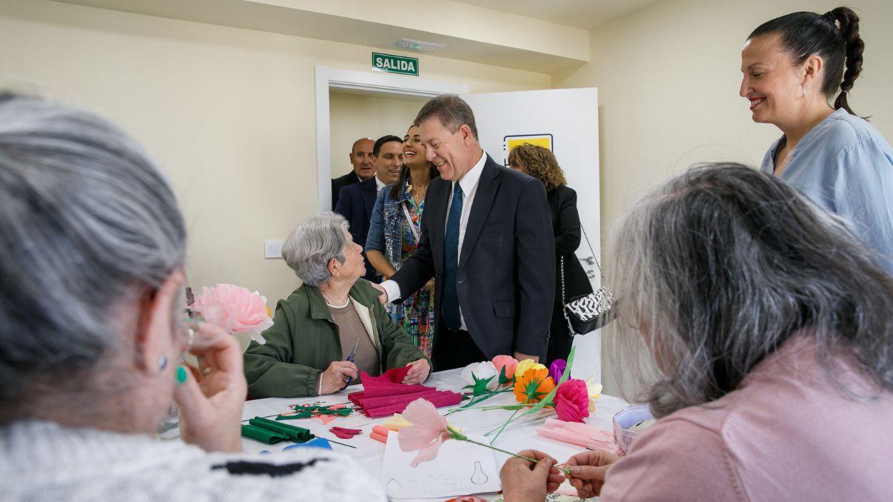 El presidente de Castilla-La Mancha, Emiliano García-Page, durante la inauguración de una residencia de mayores en la región. (JCCM)