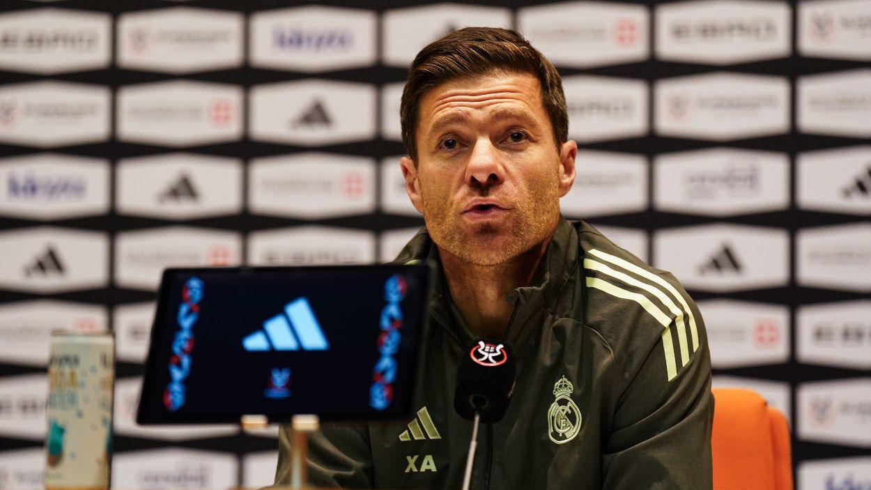 Xabi Alonso aterriza en el Chelsea. EP.
