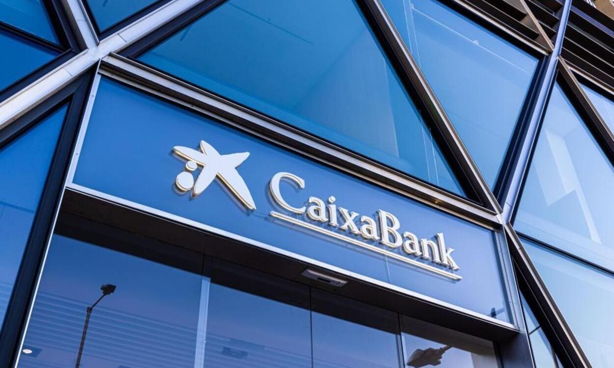 Exterior de la oficina All in One Madrid. CAIXABANK
