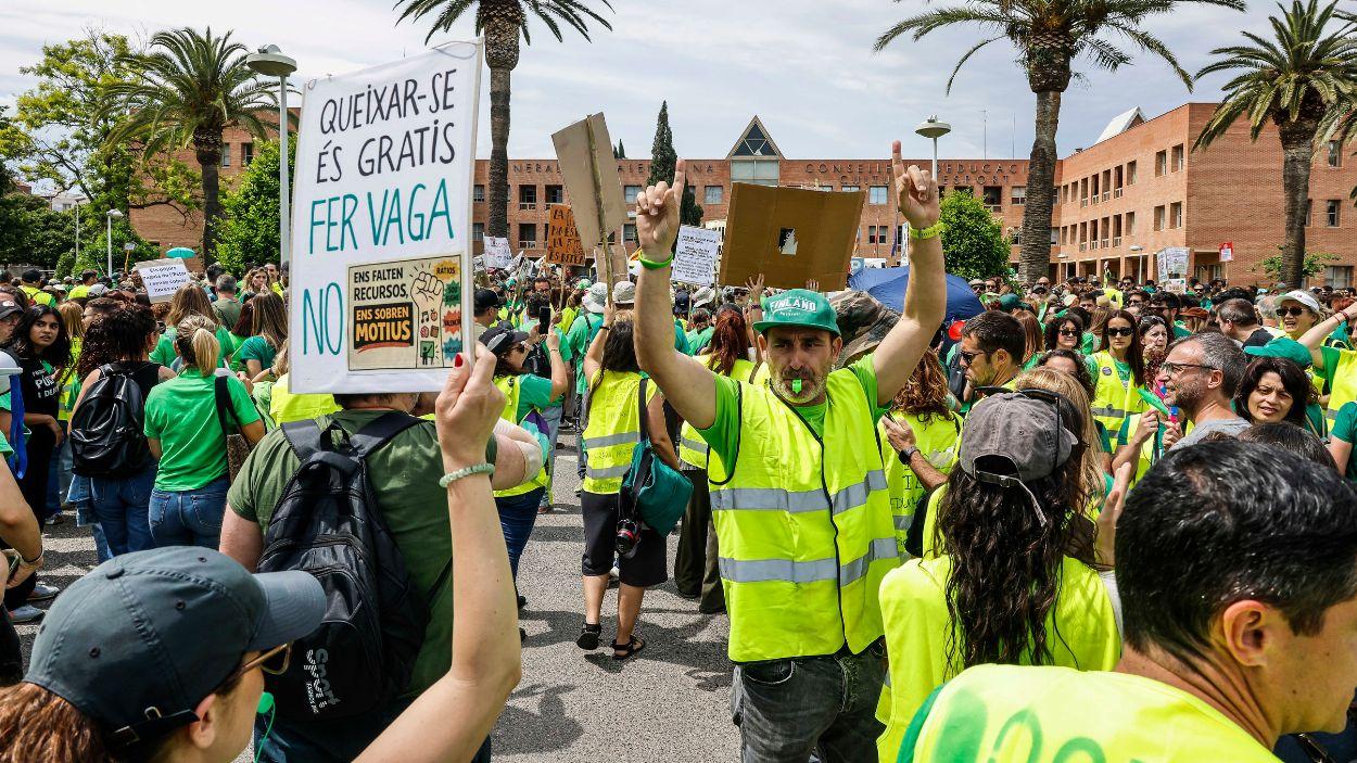 Protestas frente a la Consellería de Educación de la Comunidad Valenciana. EP