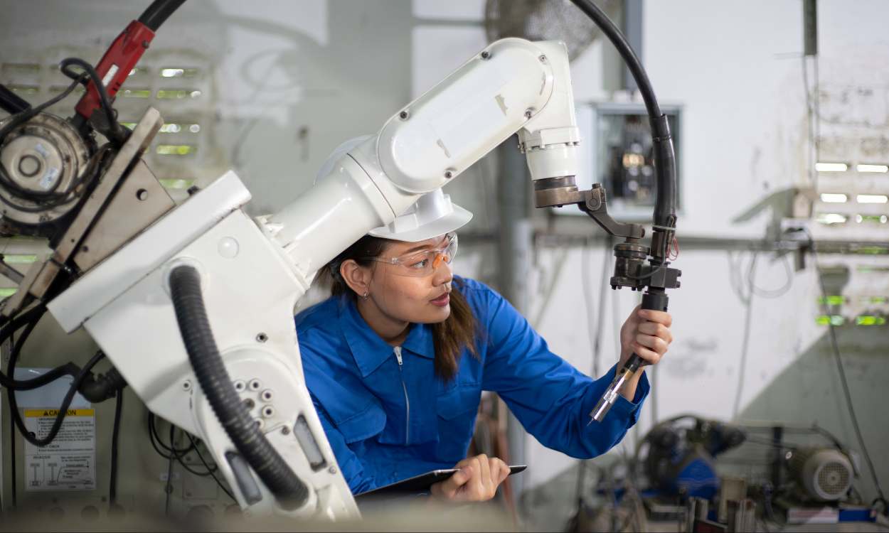 La IA puede automatizar el 59% de las horas de trabajo en España, según McKinsey
