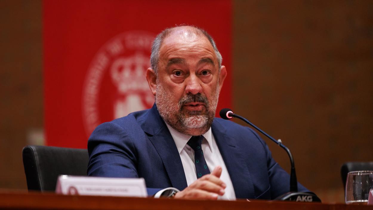 El rector de la Universidad de Castilla-La Mancha (UCLM), Julián Garde. EP.