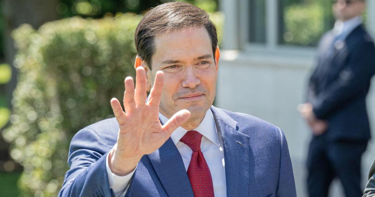 Marco Rubio abre la puerta a una «nueva relación» con Cuba con la condición de elecciones y con las Fuerzas Armadas fuera del poder