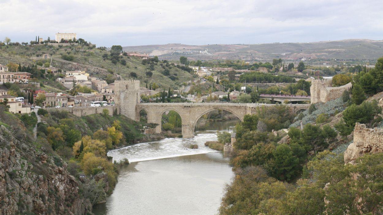 El río Tajo a su paso por Toledo. Archivo.