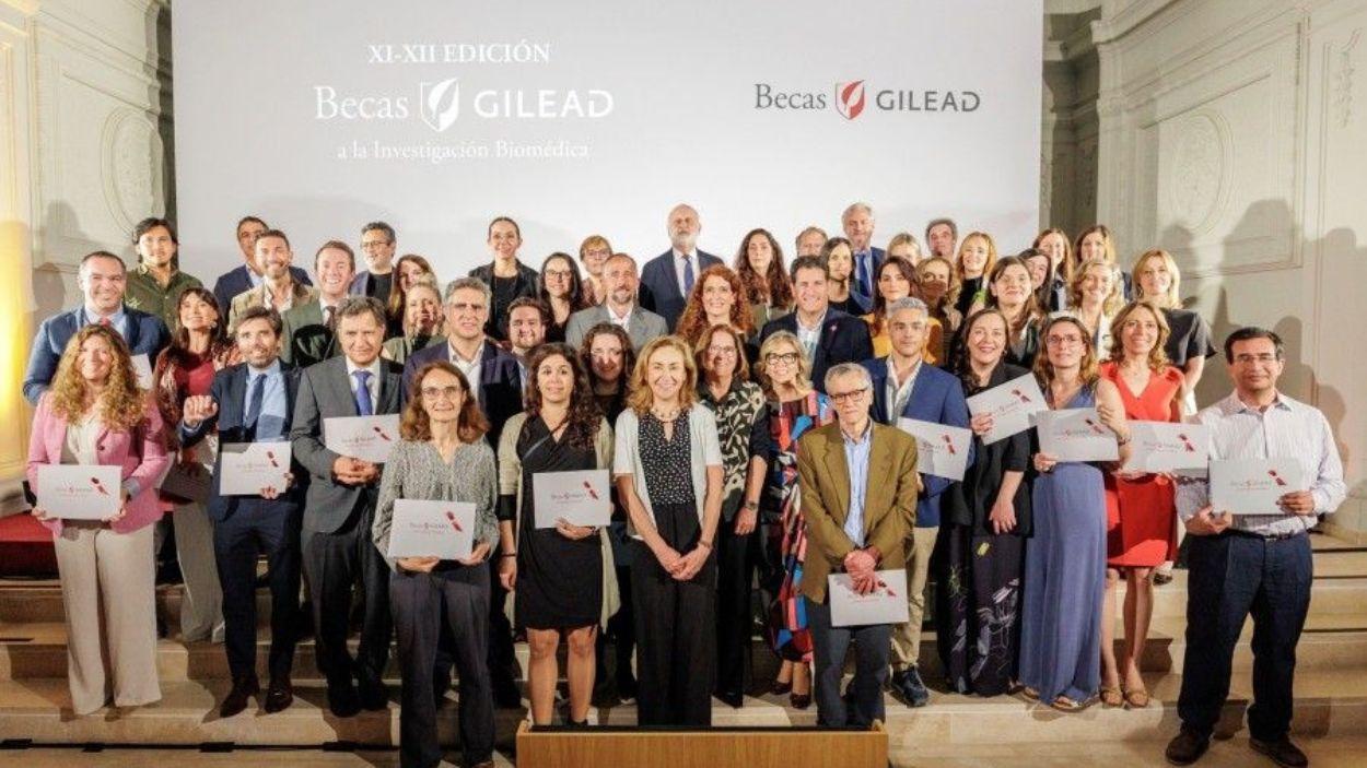 Beneficiados por la XI y XII edición de las Becas Gilead a la Investigación Biomédica. Servimedia.