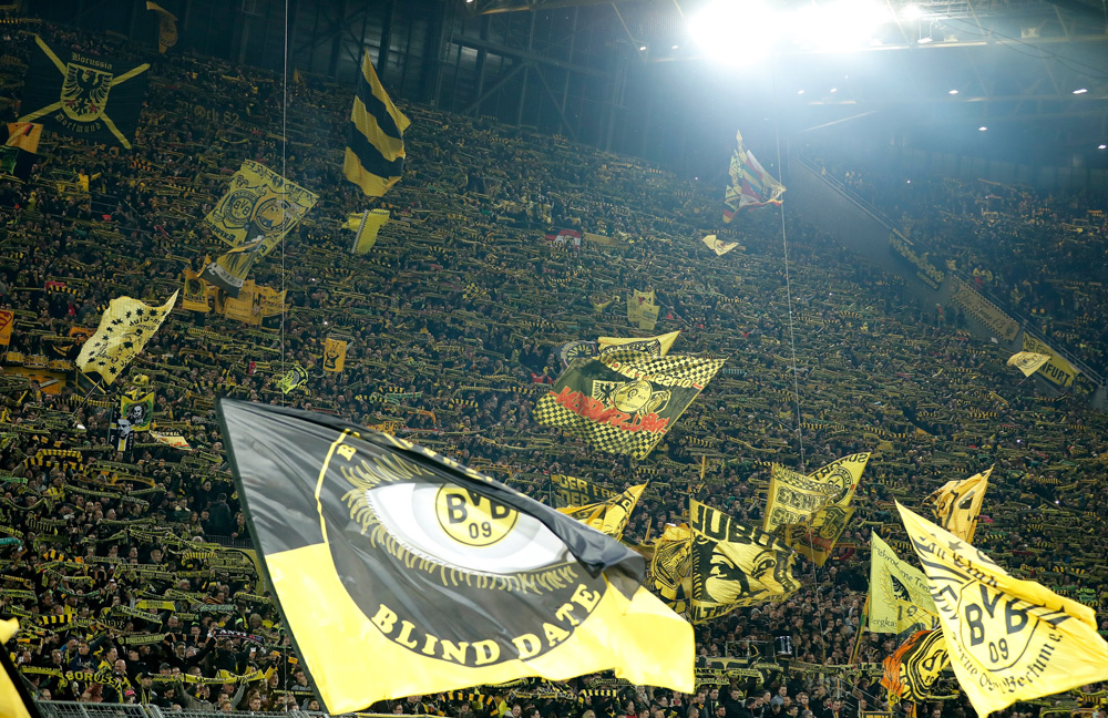 Seguidores del Borussia Dortmund, durante un partido.