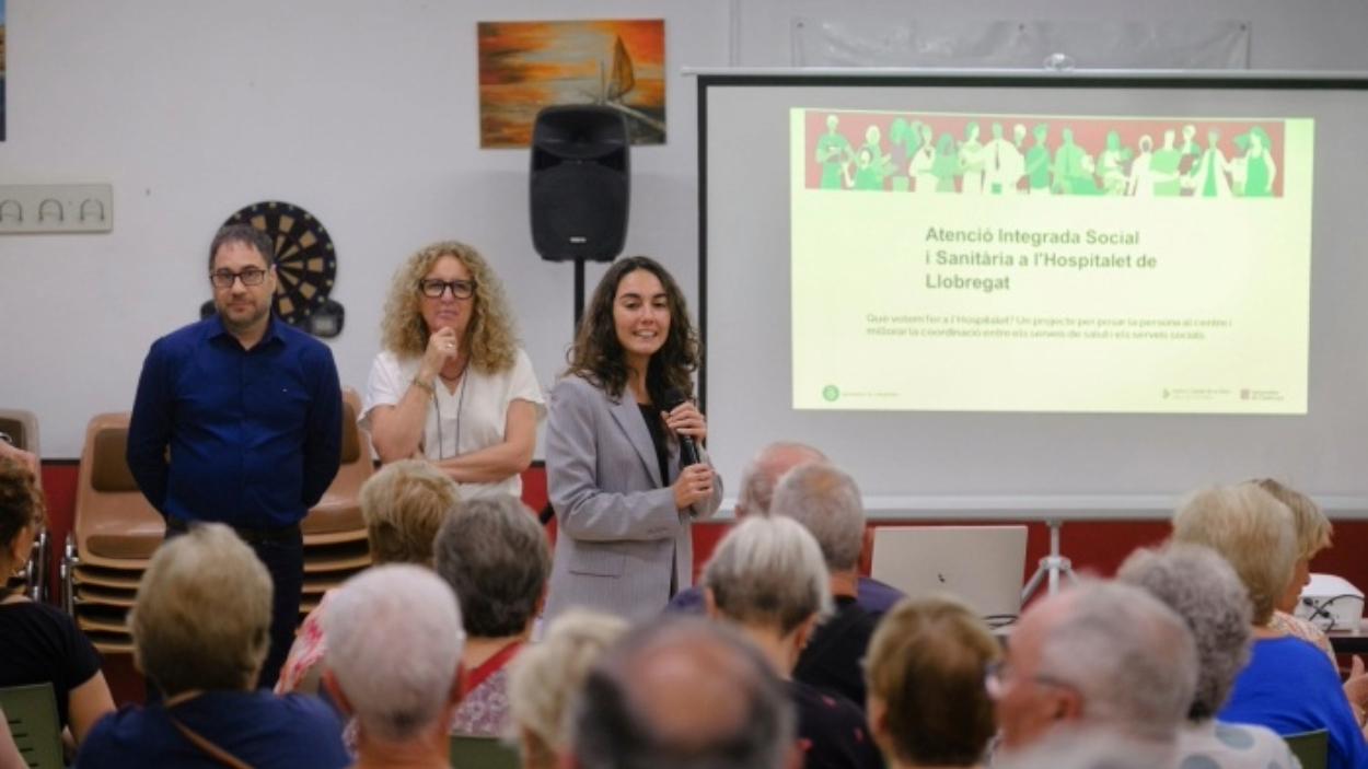 El Gornal y Can Serra acogen las primeras sesiones sobre el nuevo modelo de atención social y sanitaria. Ayuntamiento de L'Hospitalet de Llobregat