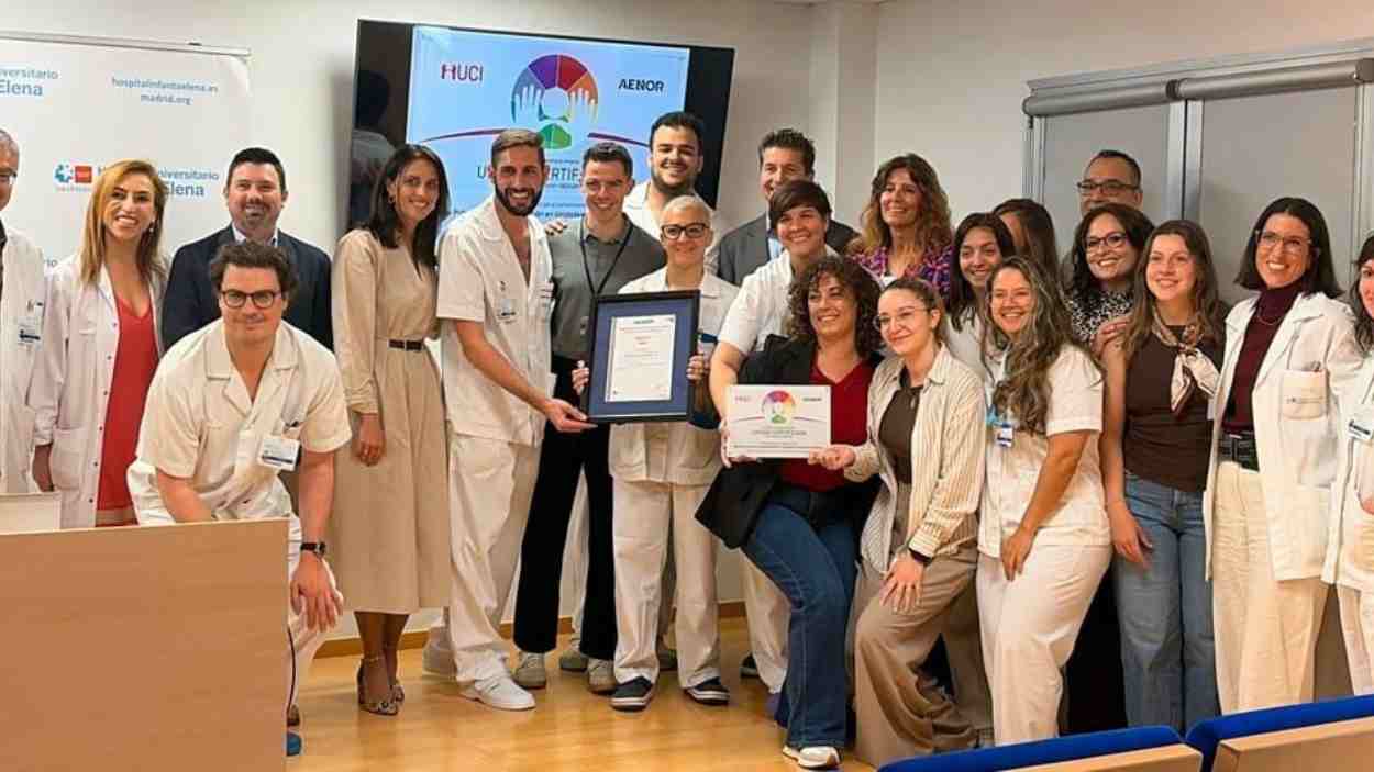 Profesionales de la UCI | Foto del Hospital Universitario Infanta Elena