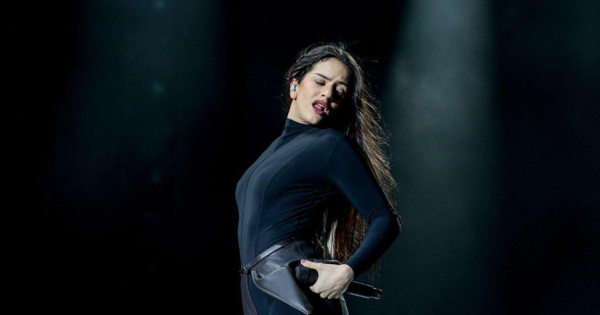 Rosalía firma una noche histórica en los Premios de la Academia de la Música y Serrat emociona con un discurso sobre la vida