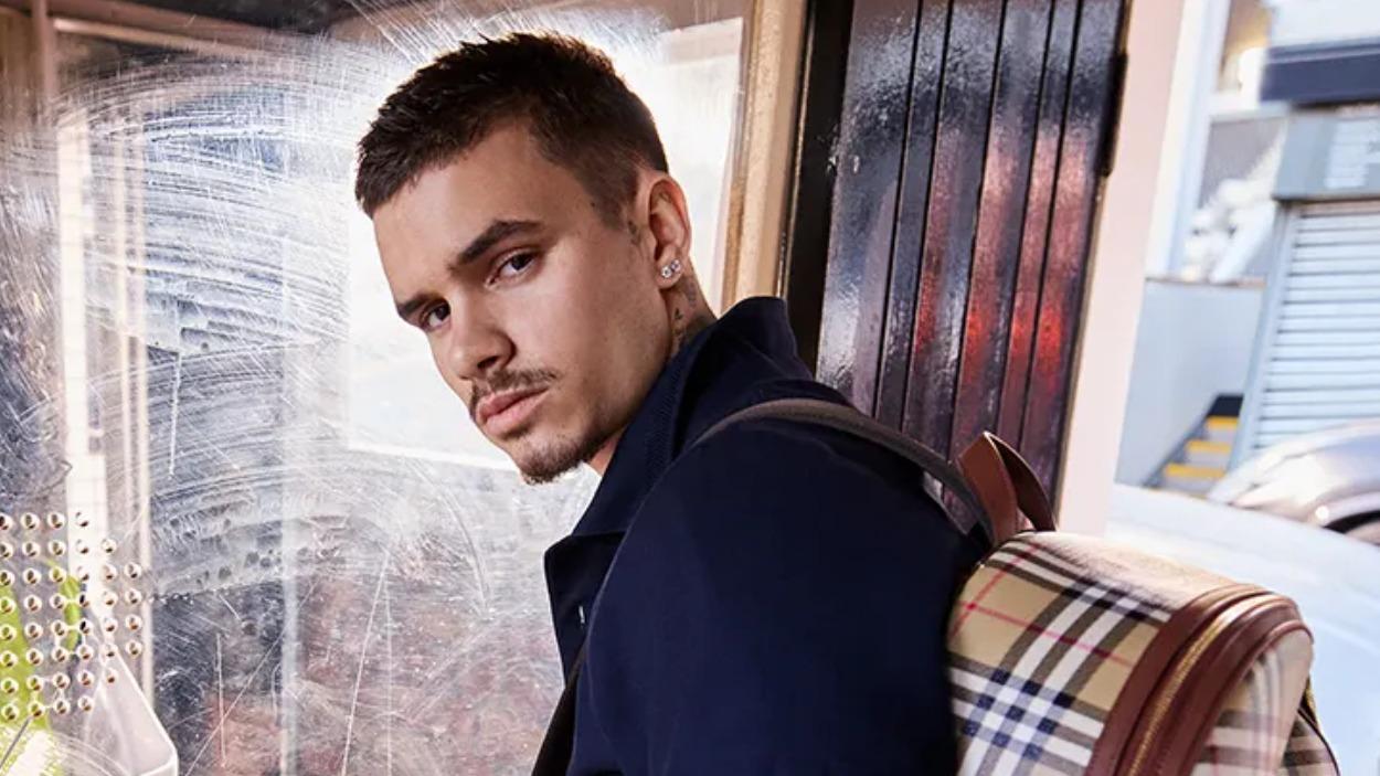 Romeo Beckham en la nueva campaña de Burberry