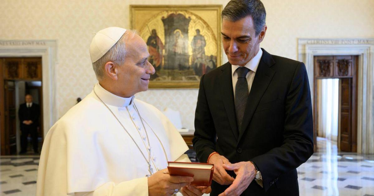 Ayuso cruza todas las líneas con su último ataque a Sánchez antes de la visita de León XIV