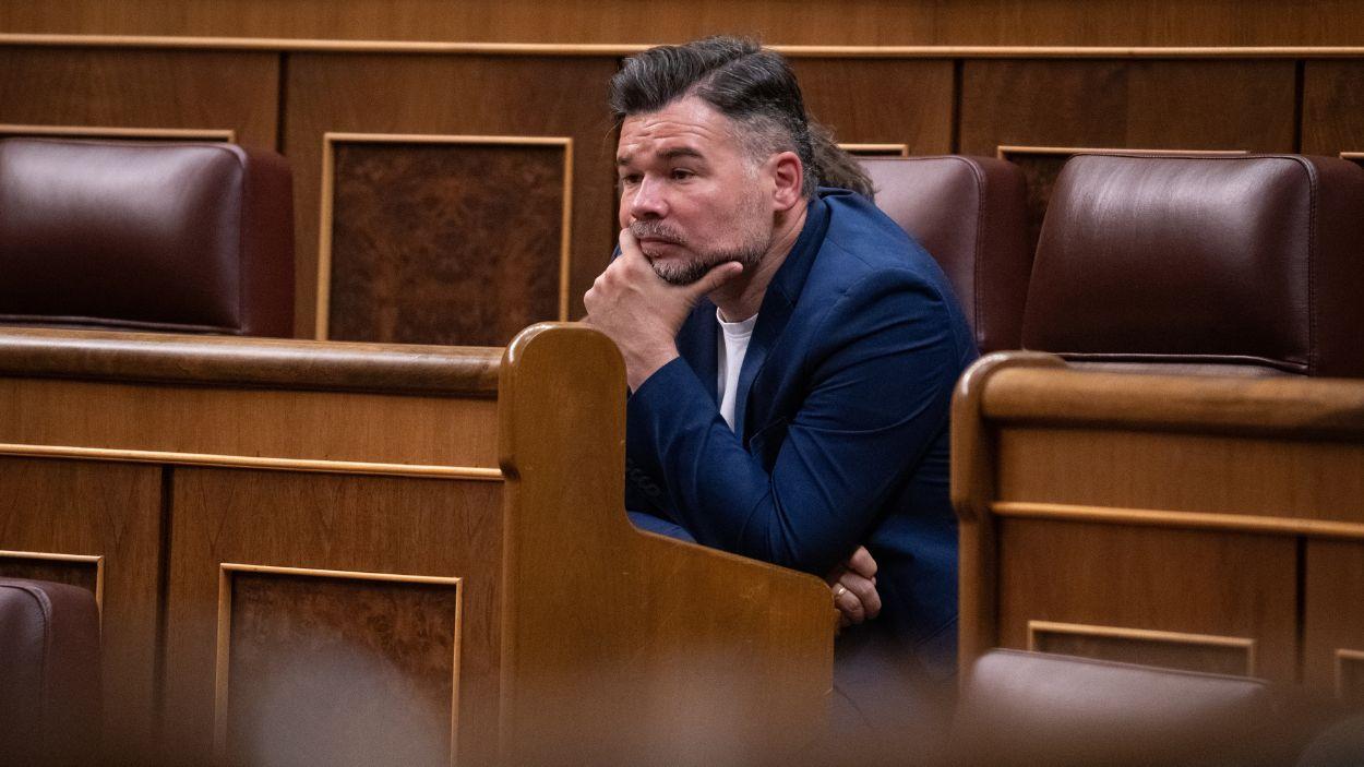 El diputado de ERC, Gabriel Rufián, durante la sesión plenaria celebrada en el Congreso de los Diputados, a 26 de mayo de 2026. EP.