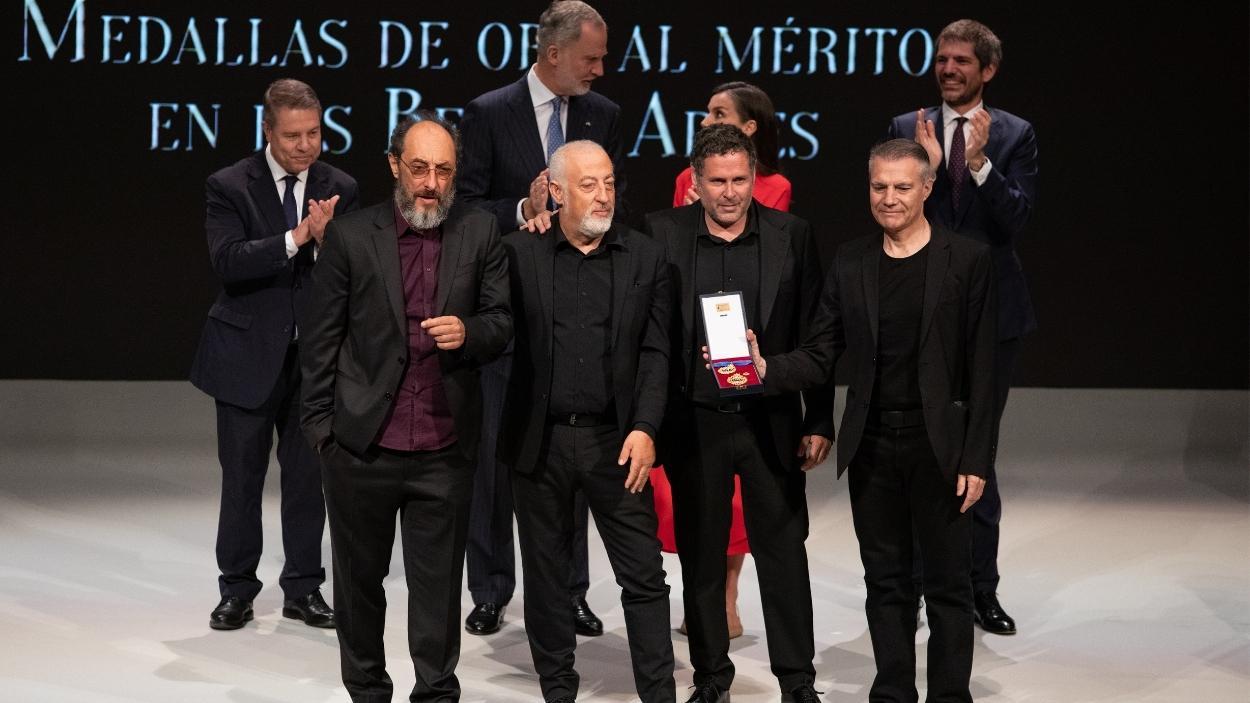 Los Planetas son Medalla de Oro al Mérito en las Bellas Artes. EP.