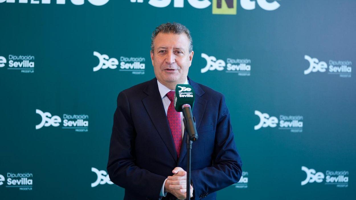 Presidente de la Diputación de Sevilla, Javier Fernández de los Ríos