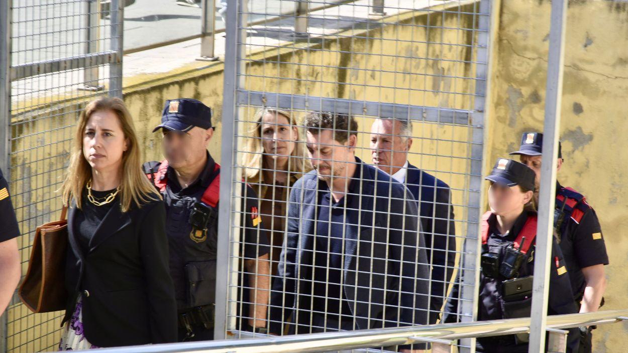 Jonathan Andic, el hijo del fundador de Mango, a su salida del Juzgado de Instrucción 5 de Martorell. EP.