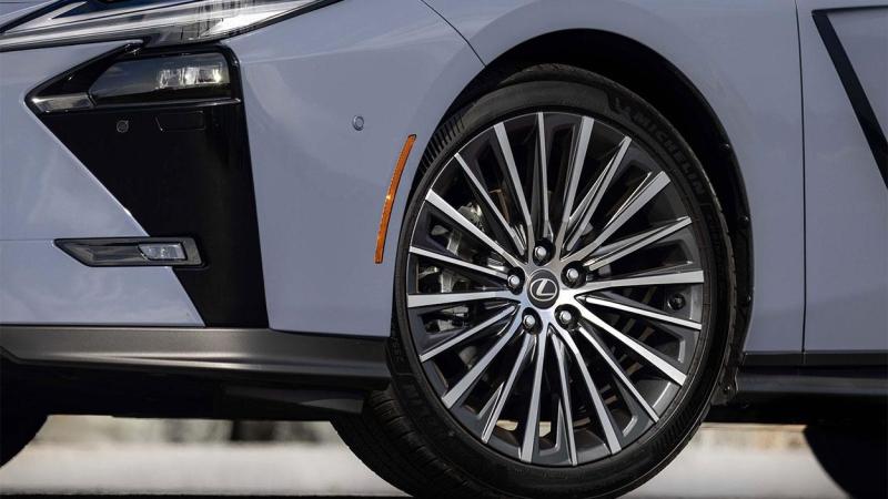 lexuses llanta