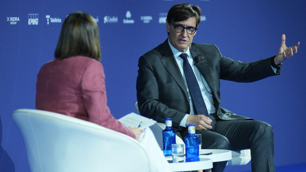 El presidente de la Generalitat de Catalunya, Salvador Illa, y la presidenta del Cercle d'Economia, Teresa Garcia-Milà, durante la apertura de la 41 Reunión del Círculo de Economía, en el Palau de Congressos de Catalunya (Barcelona), a 1 de junio de 2026. David Zorrakino / EP